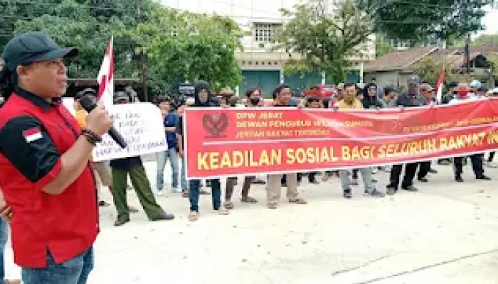 Dugaan Korupsi Dana Desa, ORMAS JERAT Demo di Depan Kantor Kejari OKU