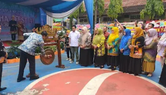 SMAN 1 Bandar Lampung Rayakan Milad ke 72