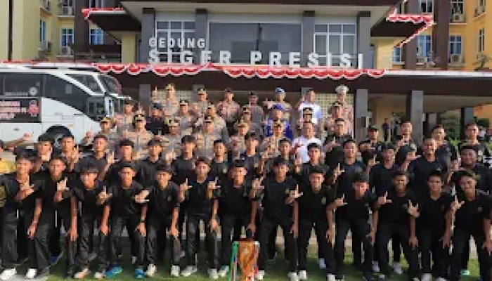 Kapolda Lampung Lepas Skuad Bhayangkara Presisi Laga Turnamen Tingkat Nasional Piala Soeratin 2025