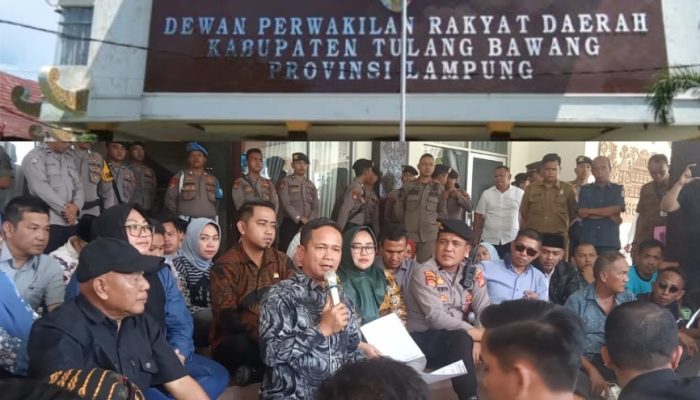 Uji Nyali DPRD Tulang Bawang Dalam Menindaklanjuti Tuntutan FWTB
