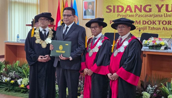 Oking Ganda Miharja Resmi Sandang Gelar Doktor Ilmu Hukum dari Universitas Jayabaya