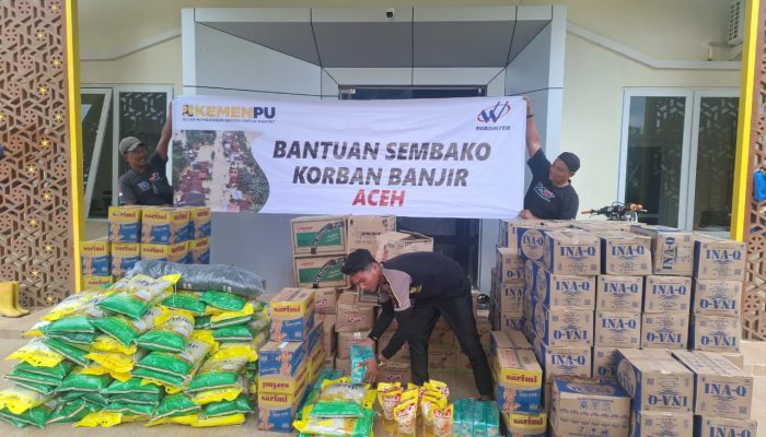 Lakukan Aksi Tanggap Darurat, Waskita Karya Salurkan Ratusan Bantuan ke Kawasan Bencana di Sumatra