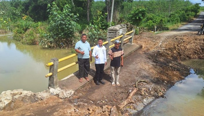 Kesepakatan Pembangunan, Hi. Putra Jaya Umar Tinjau Jembatan Rusak