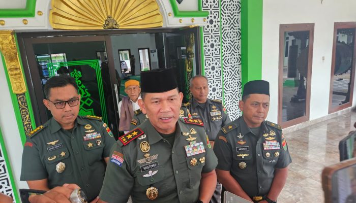 Kodam XXI Radin Inten Gelar Salat Gaib, Doakan Korban Longsor Cisarua