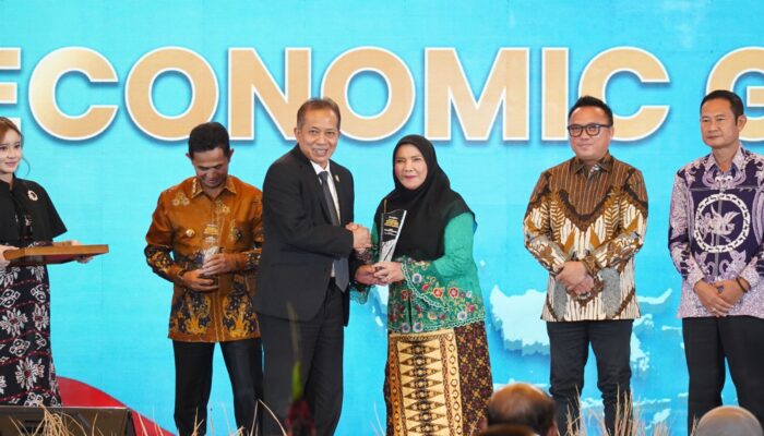 Bunda Eva Raih Penghargaan National Governance Award 2026