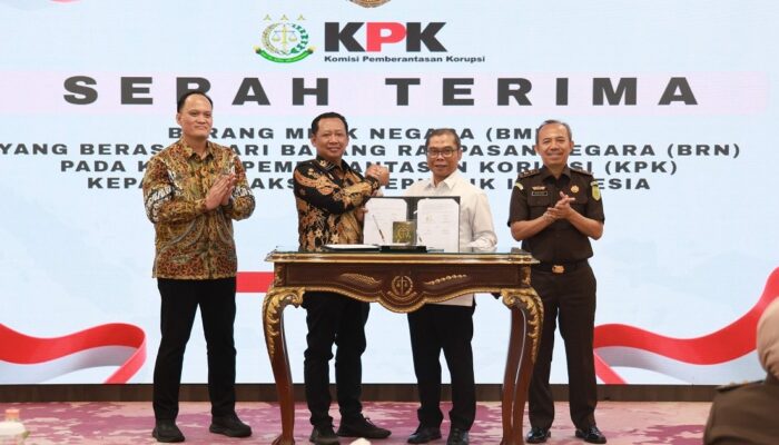 Komitmen Pulihkan Aset, KPK Serahkan Rampasan Negara Rp20,2 Miliar ke Kejagung